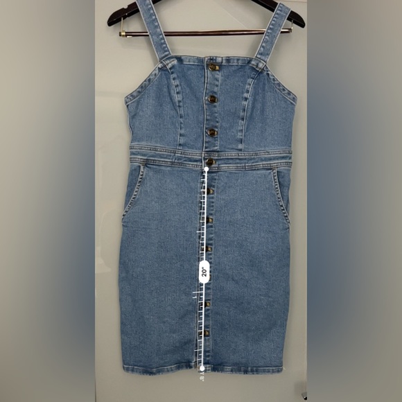 Lee Denim Dress 💙 - Picture 3 of 5